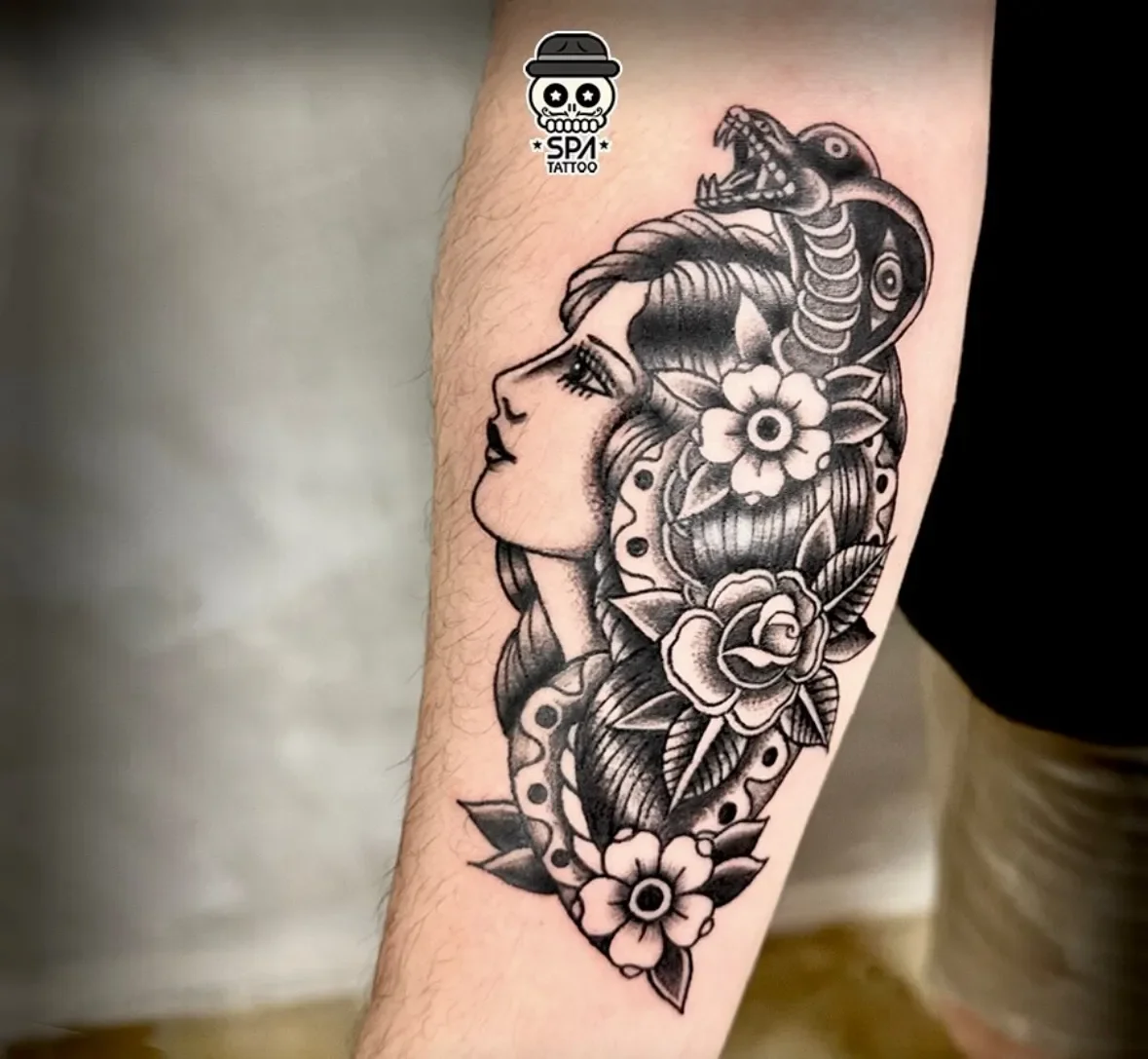 올드 블랙스쿨 뱀 과 여인 - 1