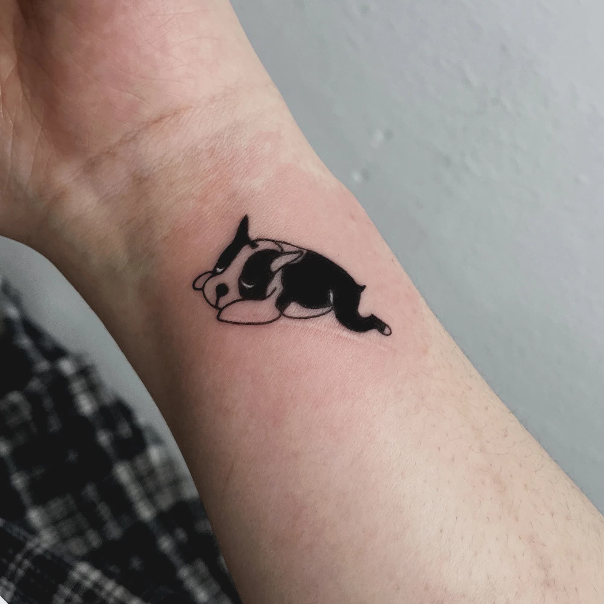 강아지 캐릭터 미니타투