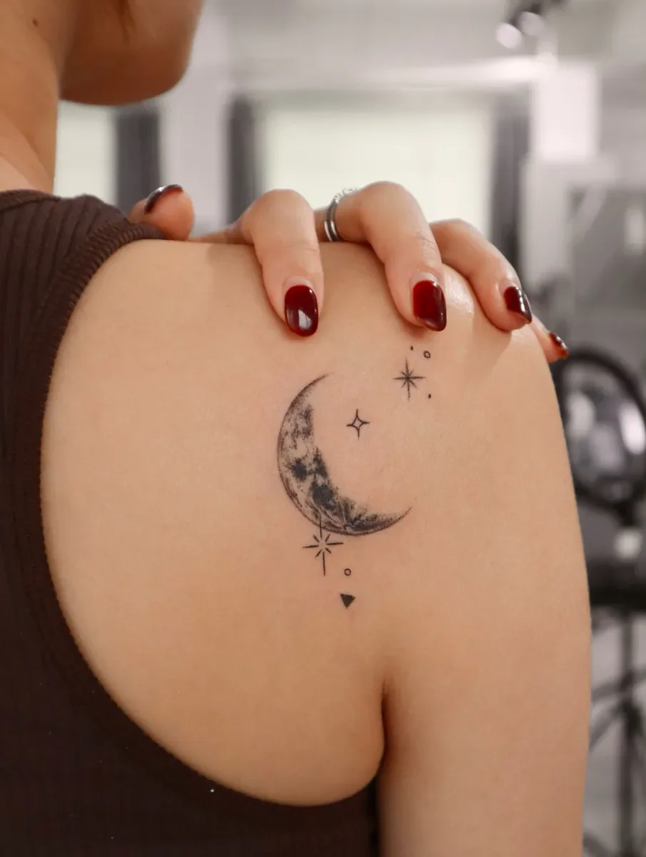 달 별자리 ✨ 사자자리 예쁜 추천 감성 우주 빛 반짝이 초승달 커버업 미니 라인 레터링 우정 가족 커플 탄생화 꽃 추천 태양 자연 하늘