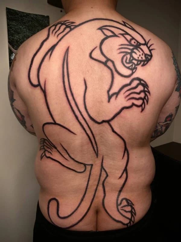 남자 블랙팬서 등판 타투